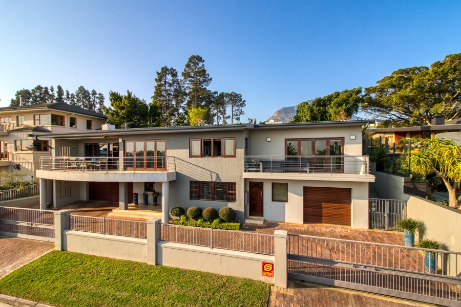 5 Bedroom Property for Sale in Monte Sereno Western Cape